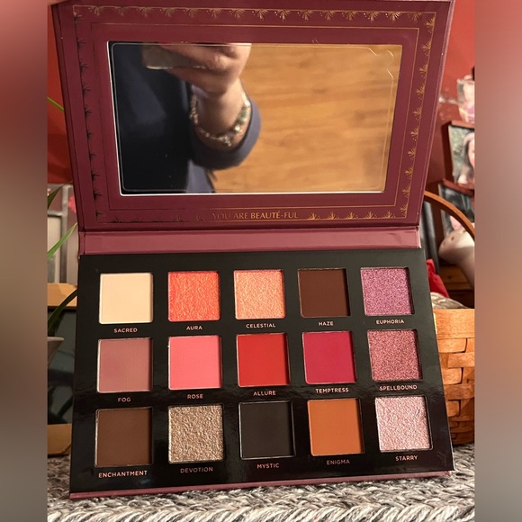 🆕 Ace Beaute Mystic Romance Eye Shadow Palette - Picture 5 of 5